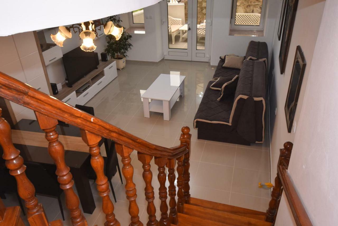 House By The Sea Tivat