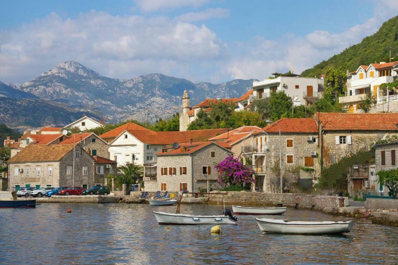 House By The Sea * Tivat