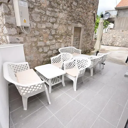 Villa House By The Sea à Tivat Extérieur photo